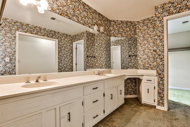 299 Woods Edge Court