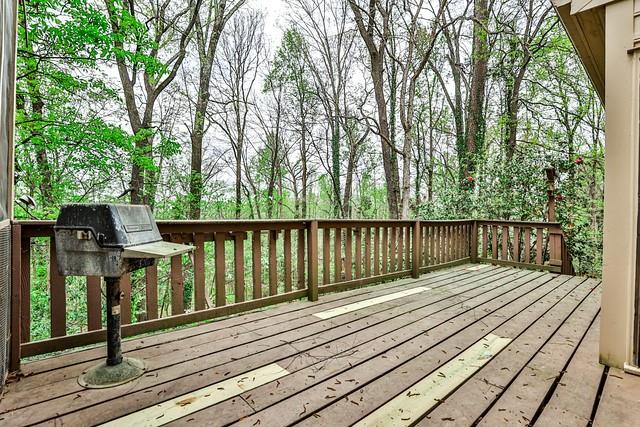 299 Woods Edge Court