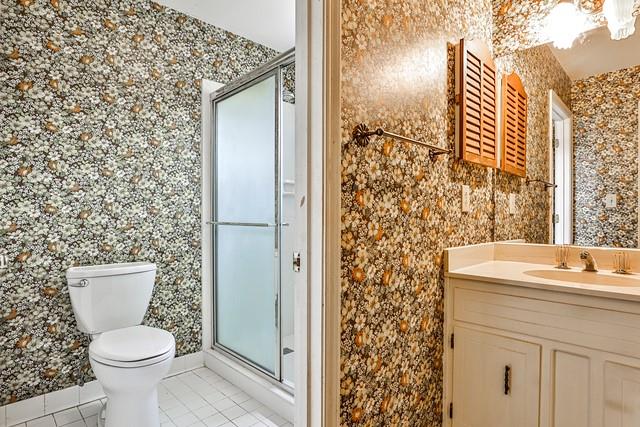 299 Woods Edge Court