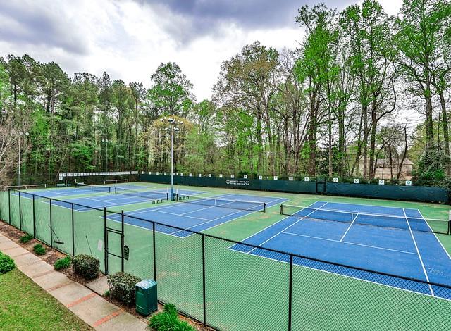 299 Woods Edge Court