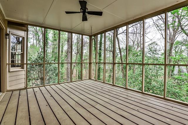 299 Woods Edge Court