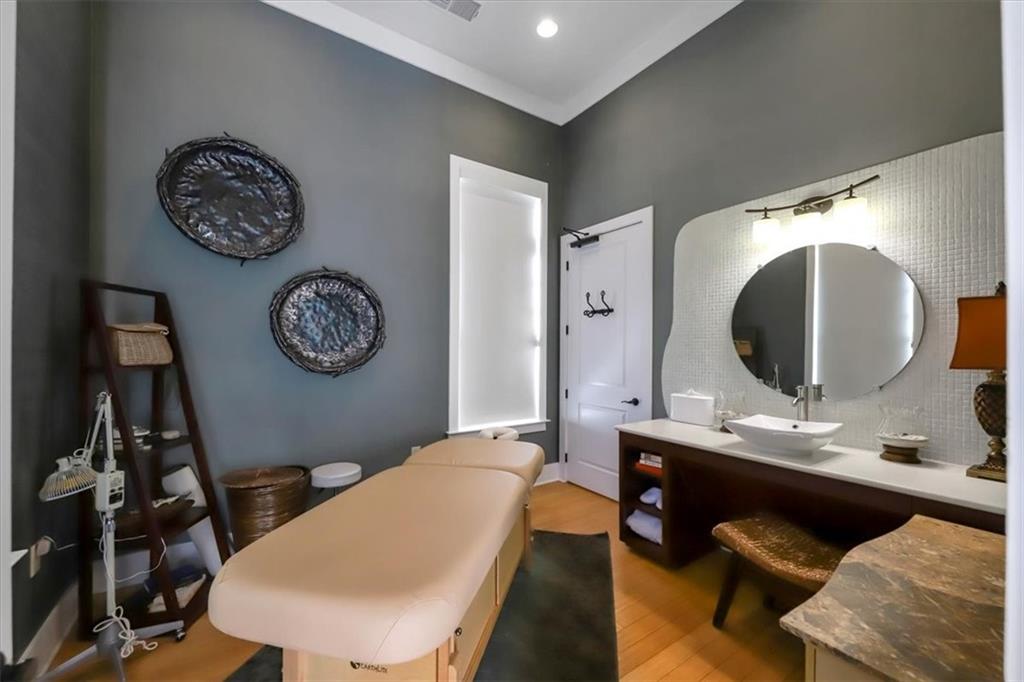 200 River Vista Drive Unit 603
