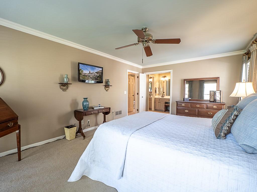 2437 Windon Court