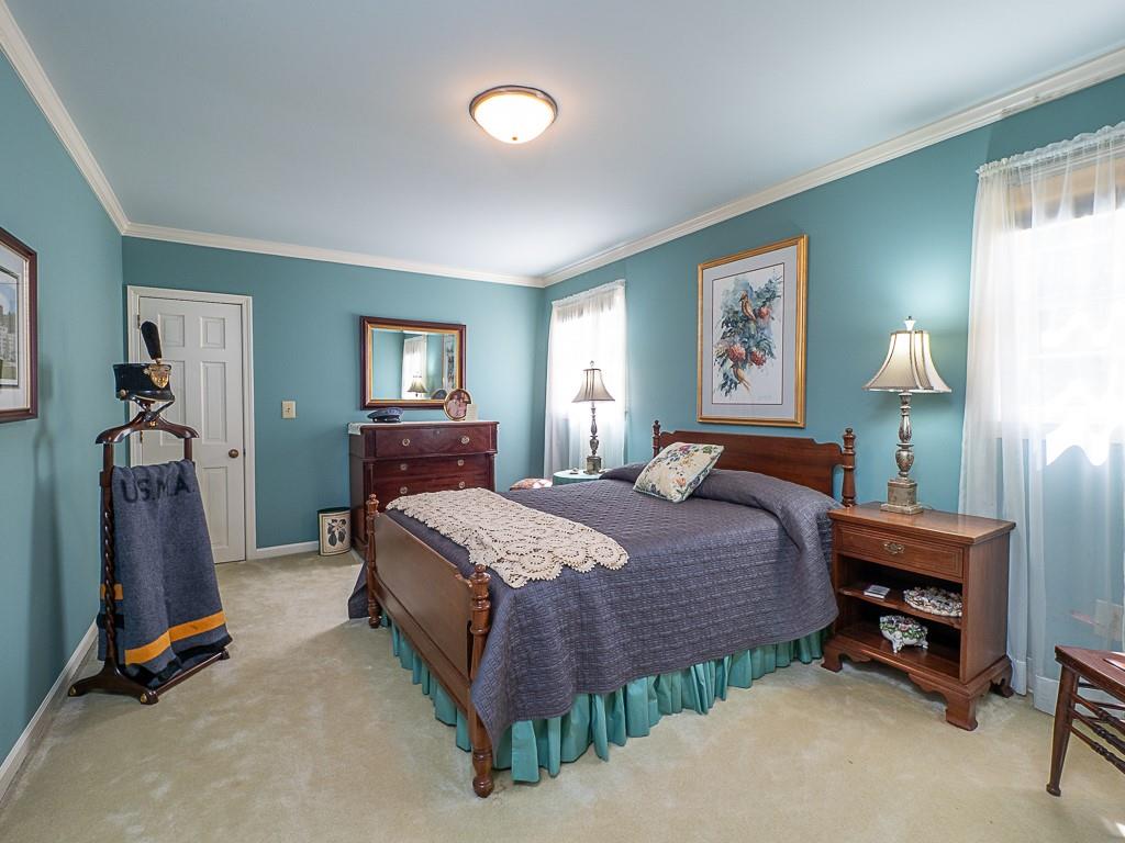2437 Windon Court