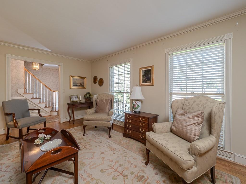 2437 Windon Court