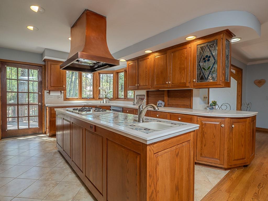 2437 Windon Court