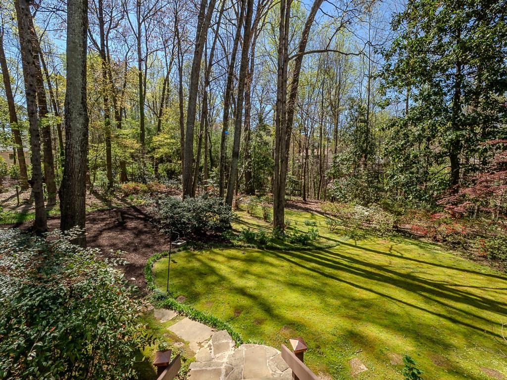 2437 Windon Court