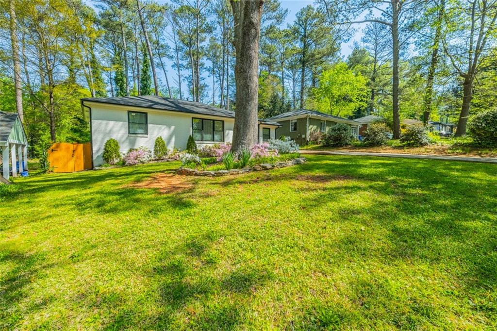 2205 Lilac Lane