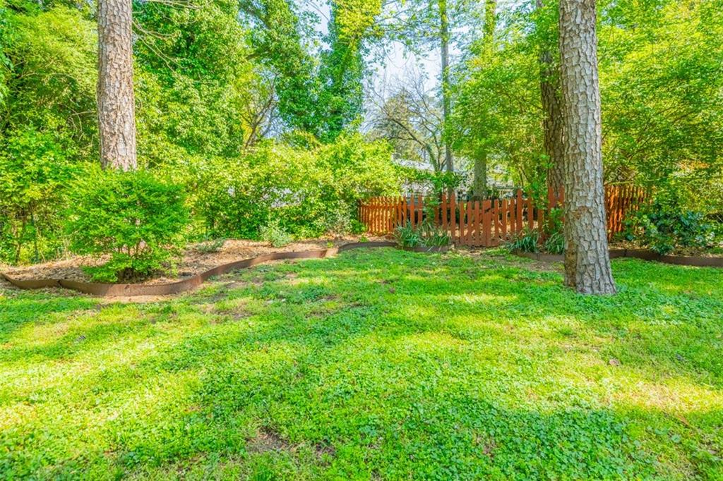 2205 Lilac Lane