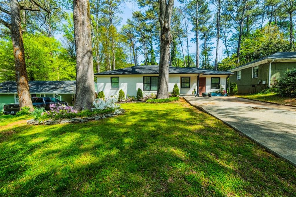 2205 Lilac Lane