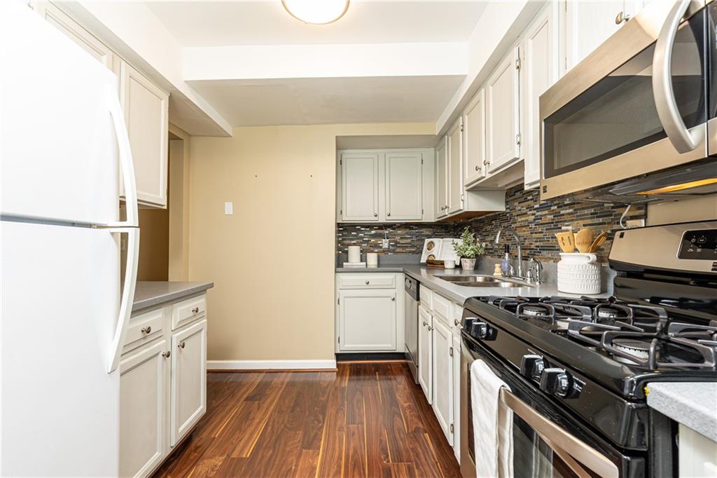 428 Page Avenue NE Unit 18