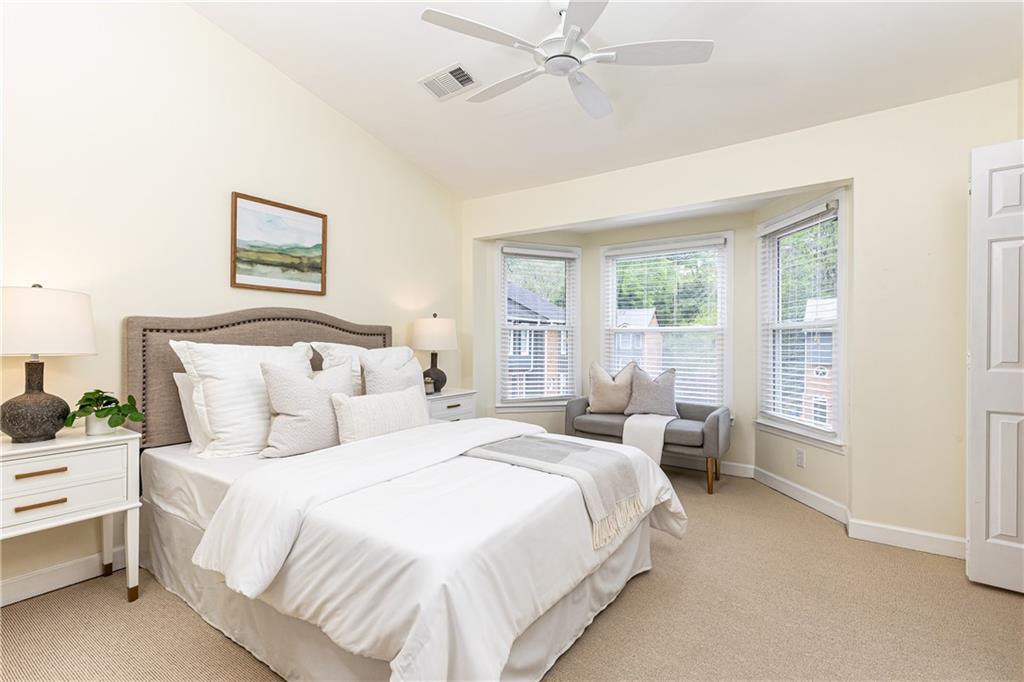 428 Page Avenue NE Unit 18