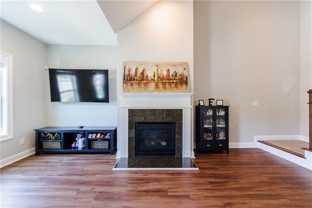 1507 Bungalow Lane NW