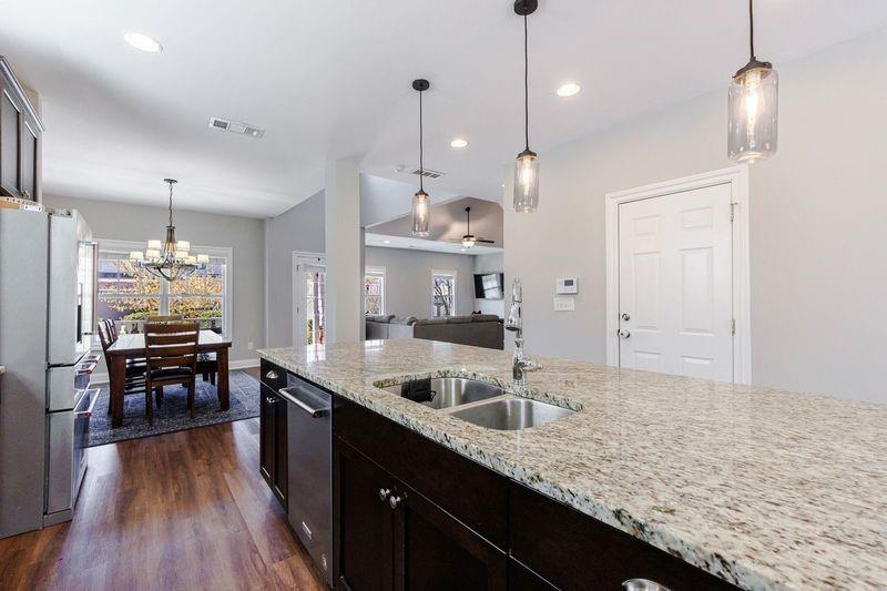 1507 Bungalow Lane NW