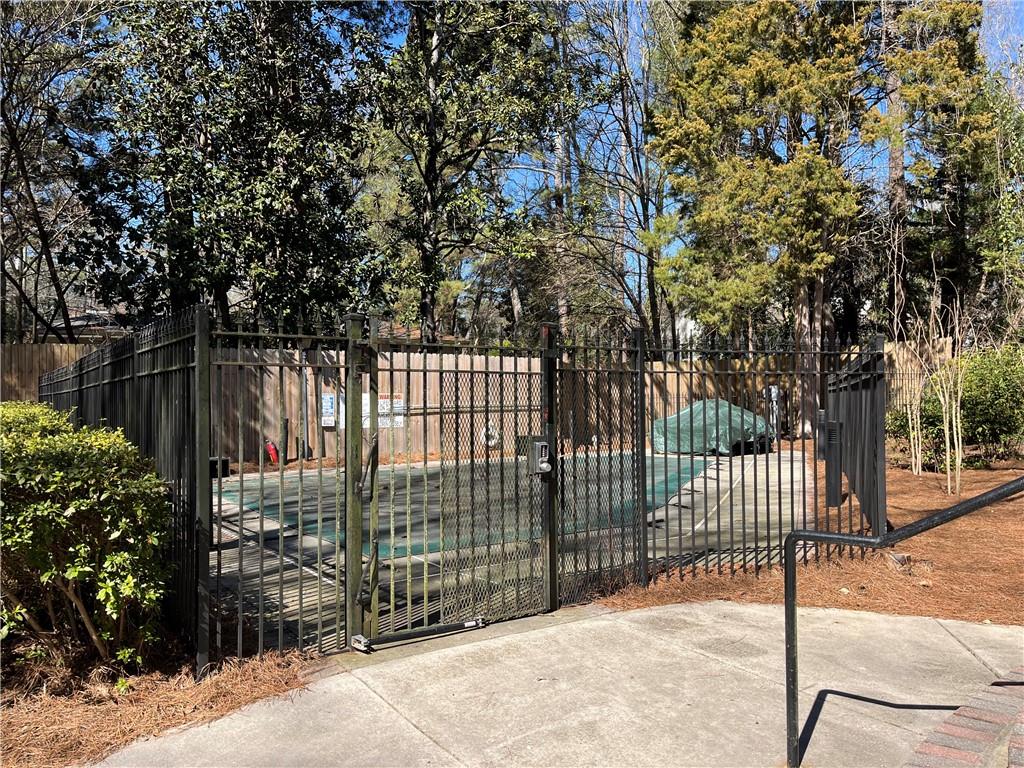 424 Lindbergh Drive NE Unit 102