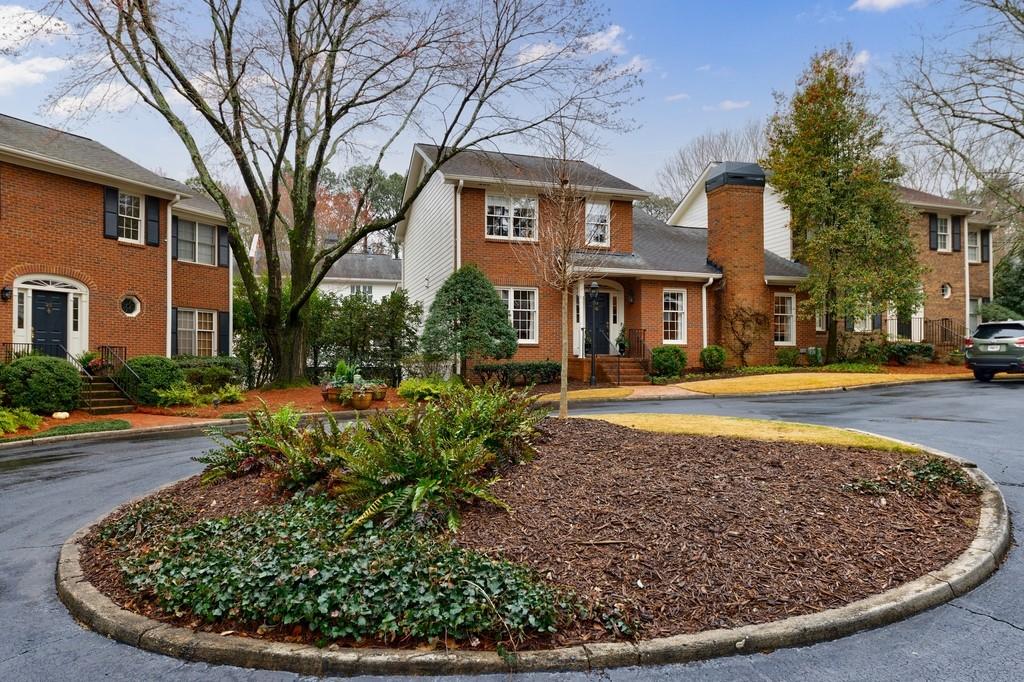 23 Pointe Terrace SE