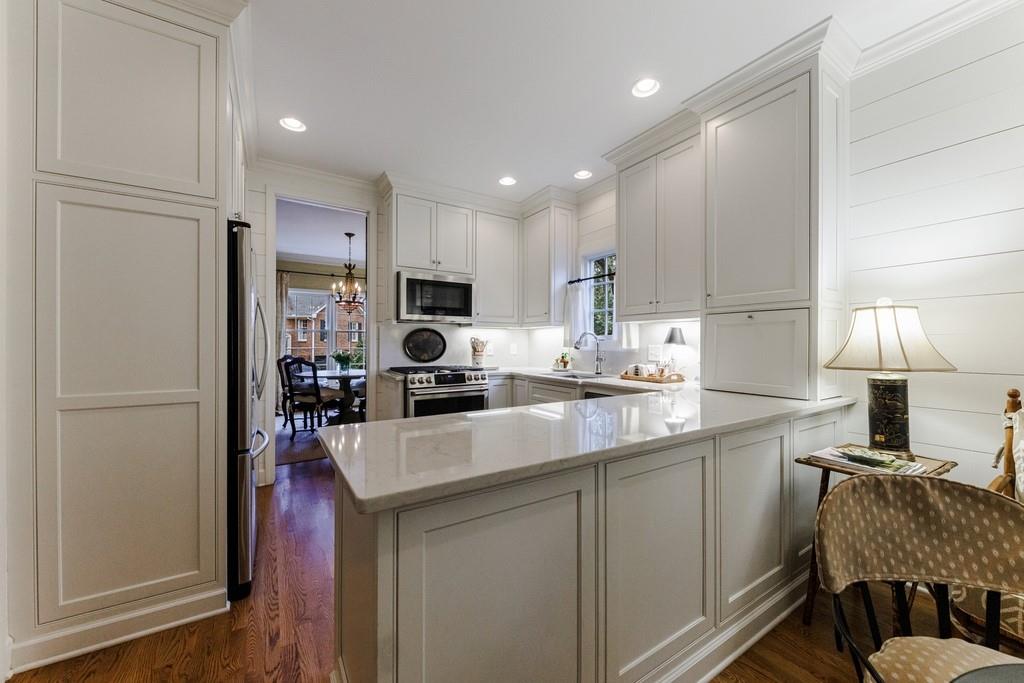 23 Pointe Terrace SE