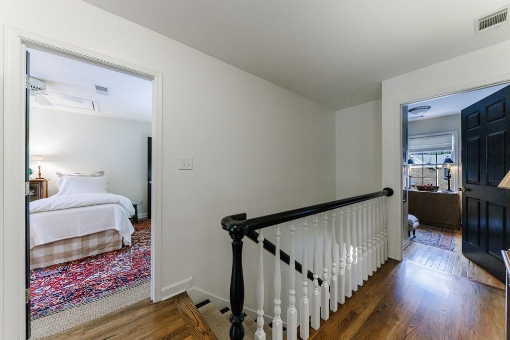 23 Pointe Terrace SE