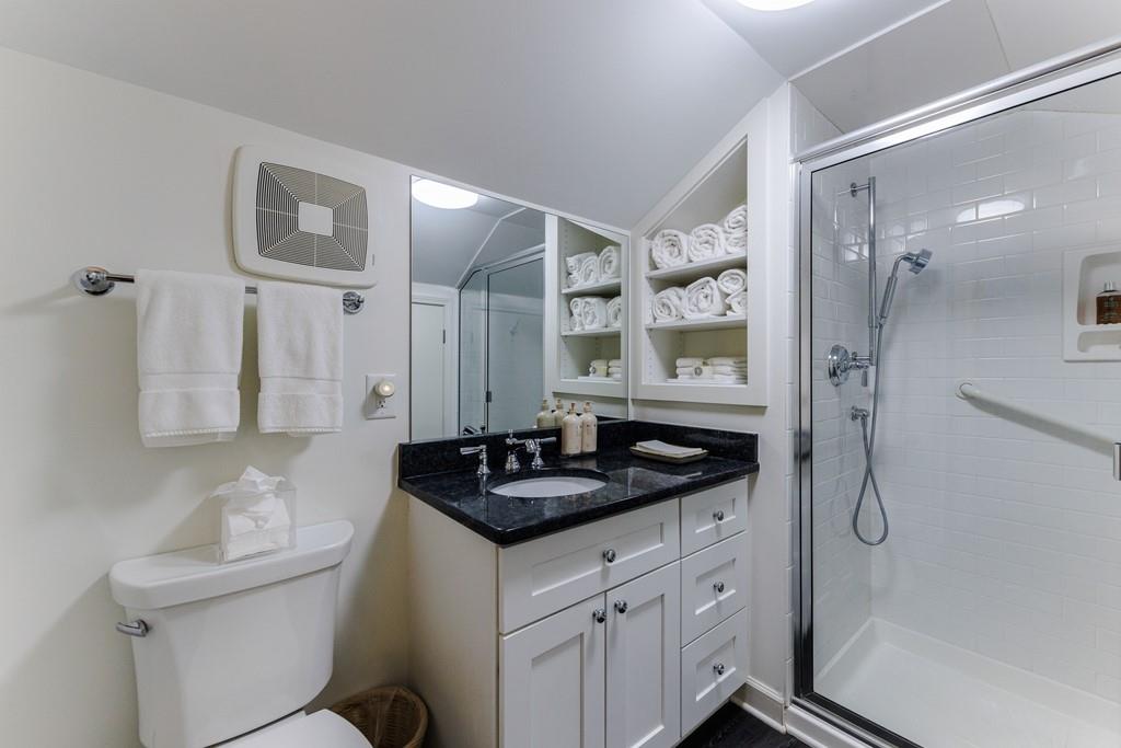 23 Pointe Terrace SE