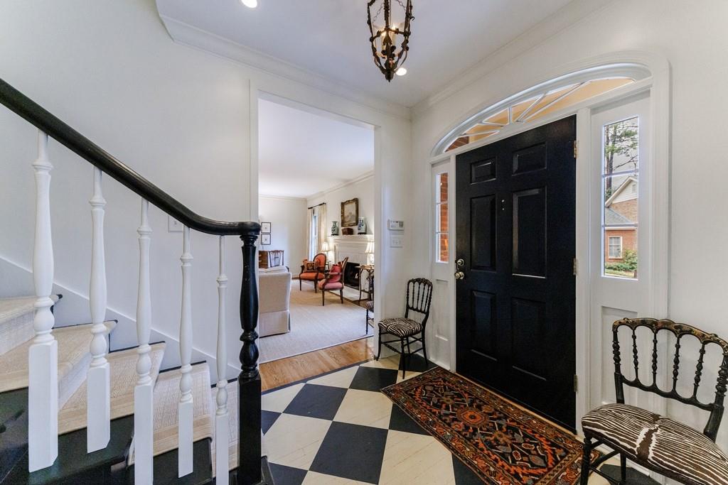 23 Pointe Terrace SE