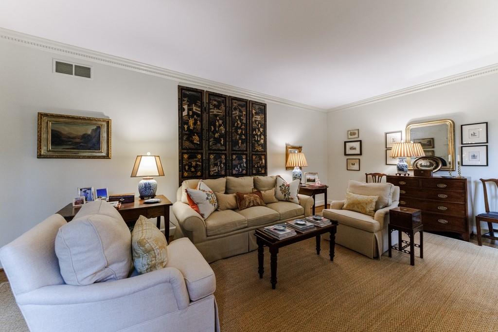 23 Pointe Terrace SE
