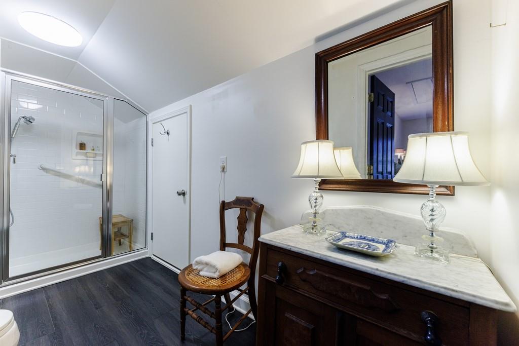 23 Pointe Terrace SE