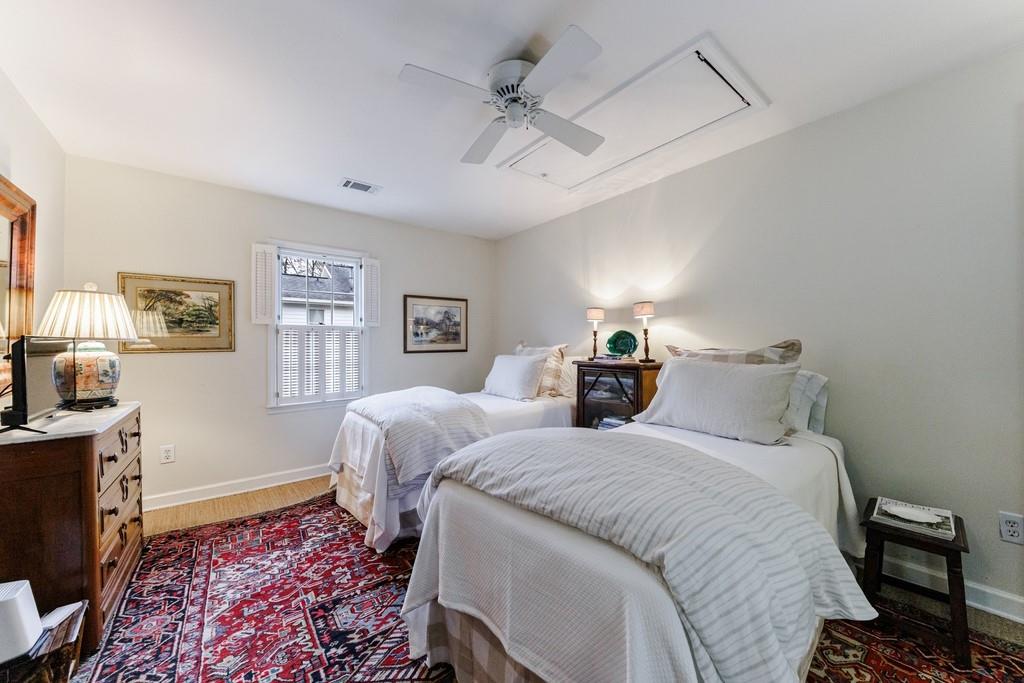 23 Pointe Terrace SE