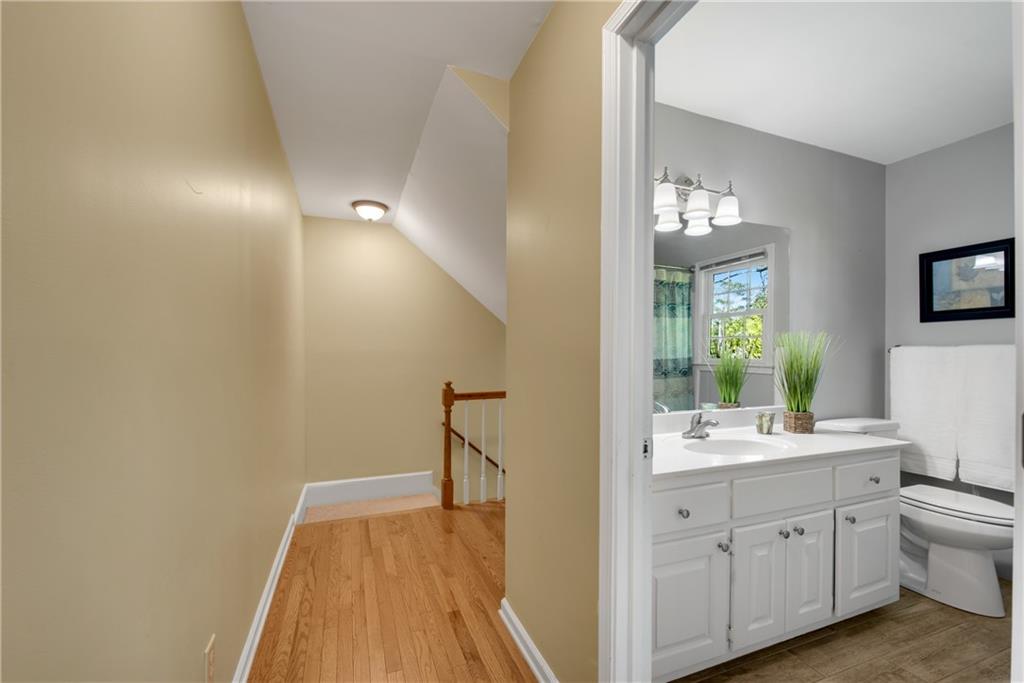 8985 Ridgestone Court