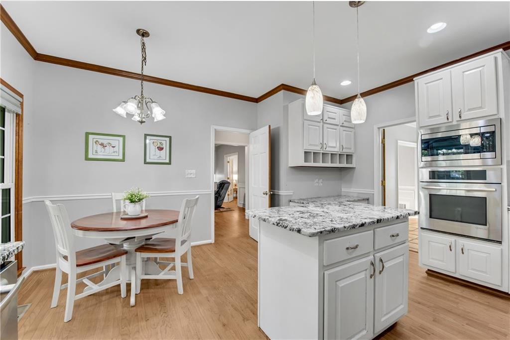 8985 Ridgestone Court