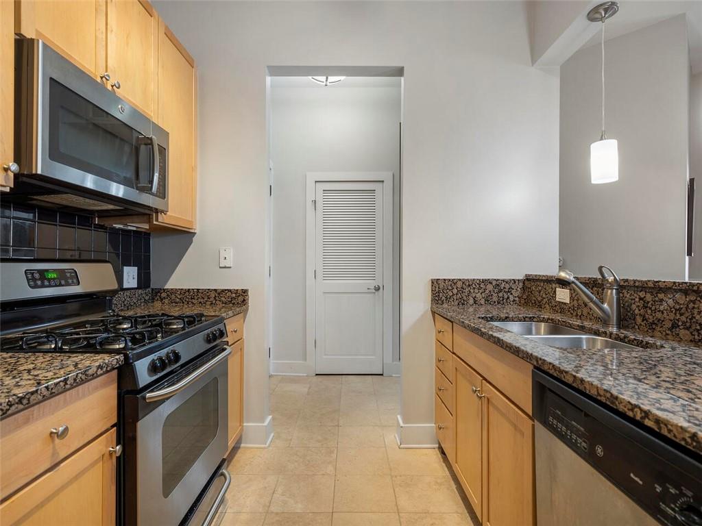 799 Hammond Drive Unit 125