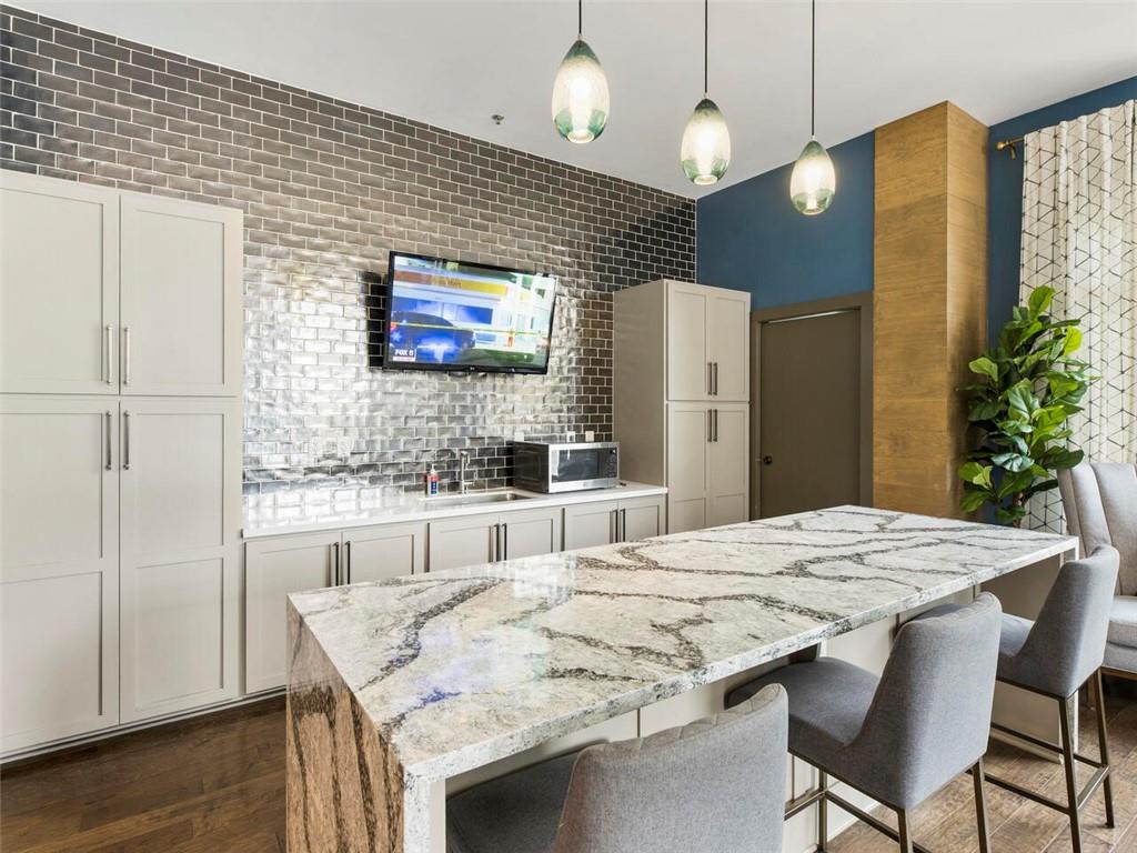 799 Hammond Drive Unit 125