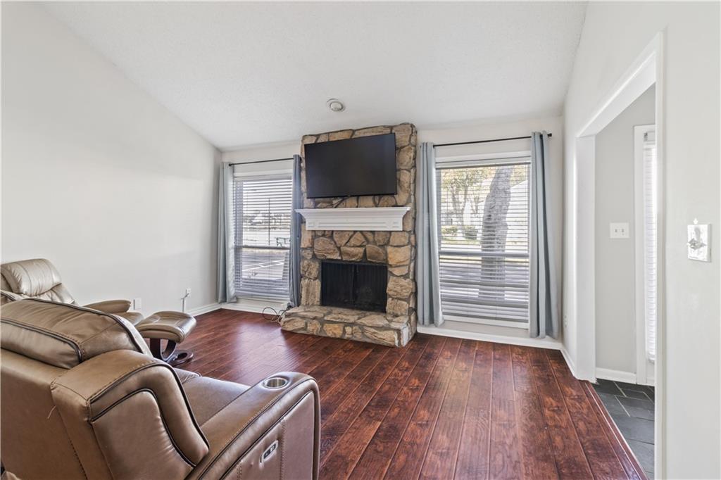 611 Serramonte Drive