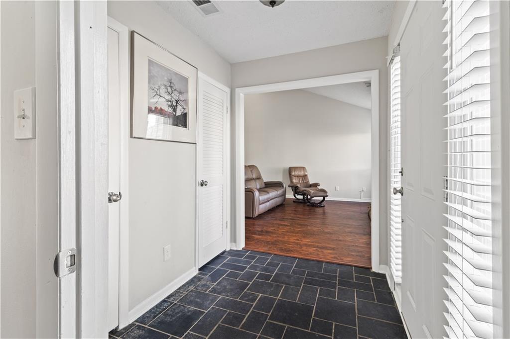611 Serramonte Drive