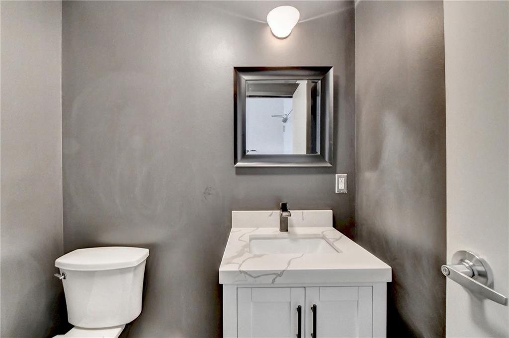 3180 Mathieson Drive NE Unit 809