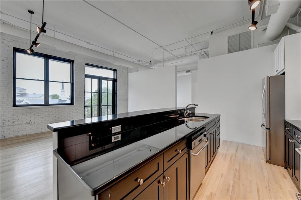 3180 Mathieson Drive NE Unit 809