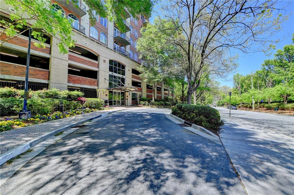 3180 Mathieson Drive NE Unit 809