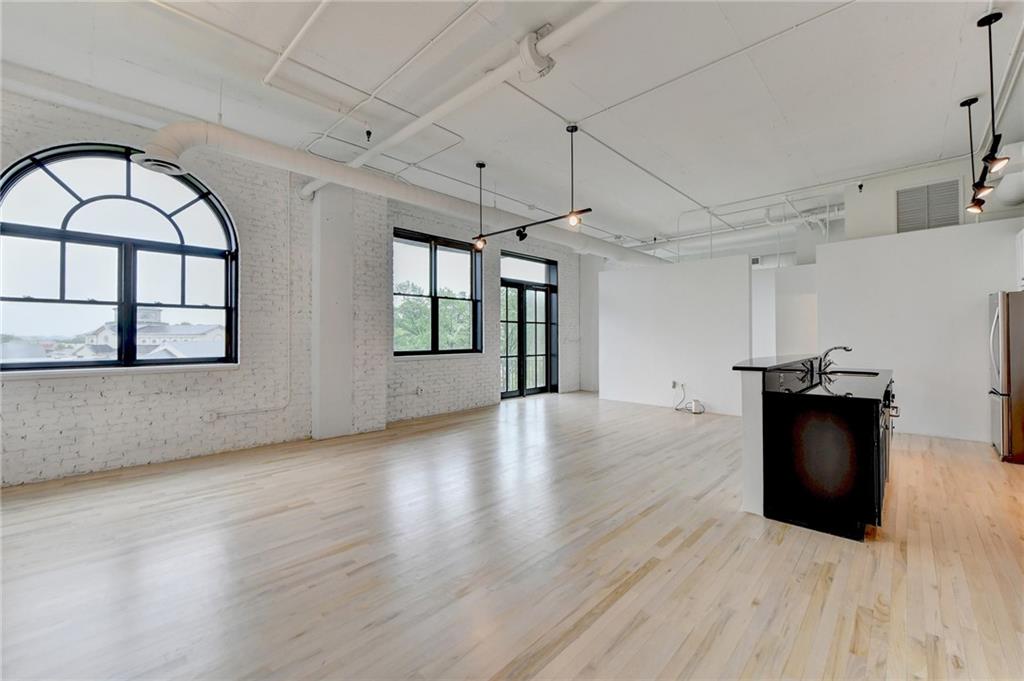 3180 Mathieson Drive NE Unit 809