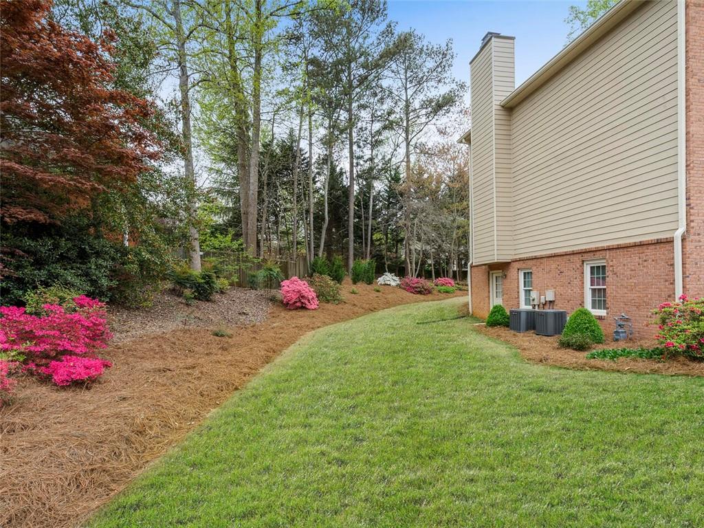 4554 WENDEN Lane