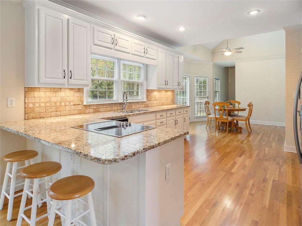 4554 WENDEN Lane