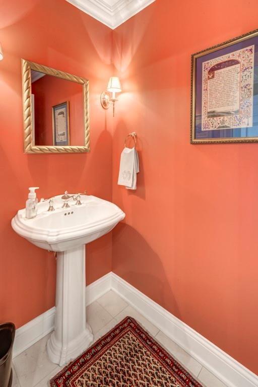 211 Colonial Homes Drive NW Unit 1301