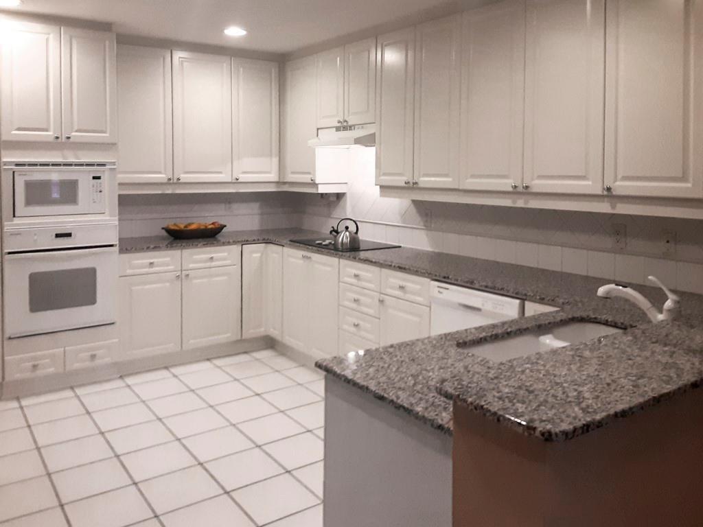 211 Colonial Homes Drive NW Unit 1301