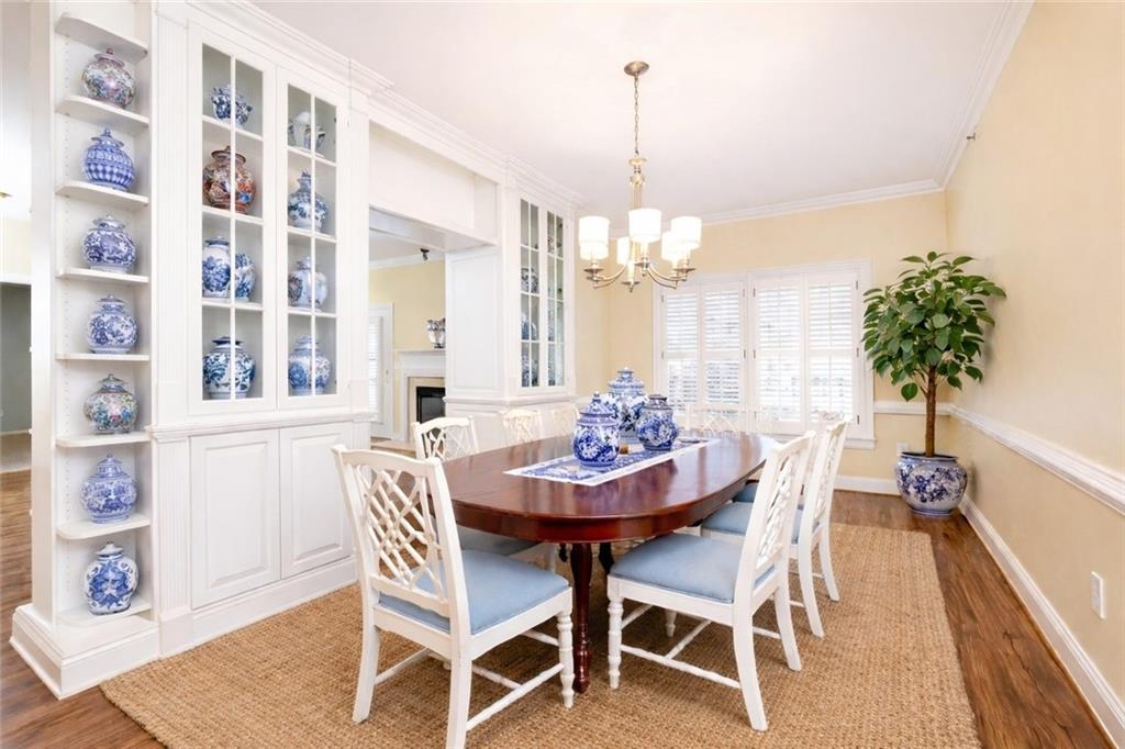 211 Colonial Homes Drive NW Unit 1301