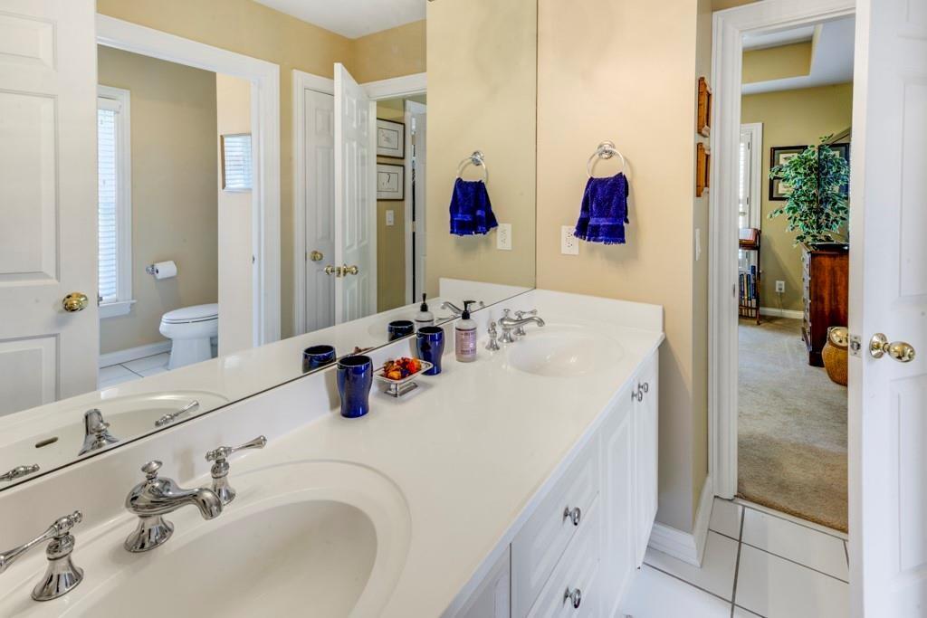 211 Colonial Homes Drive NW Unit 1301