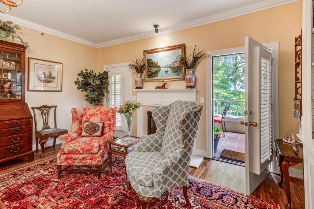 211 Colonial Homes Drive NW Unit 1301