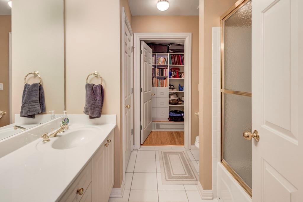 211 Colonial Homes Drive NW Unit 2408