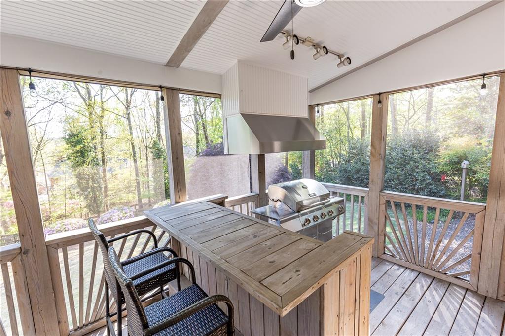 535 Dogleg Court