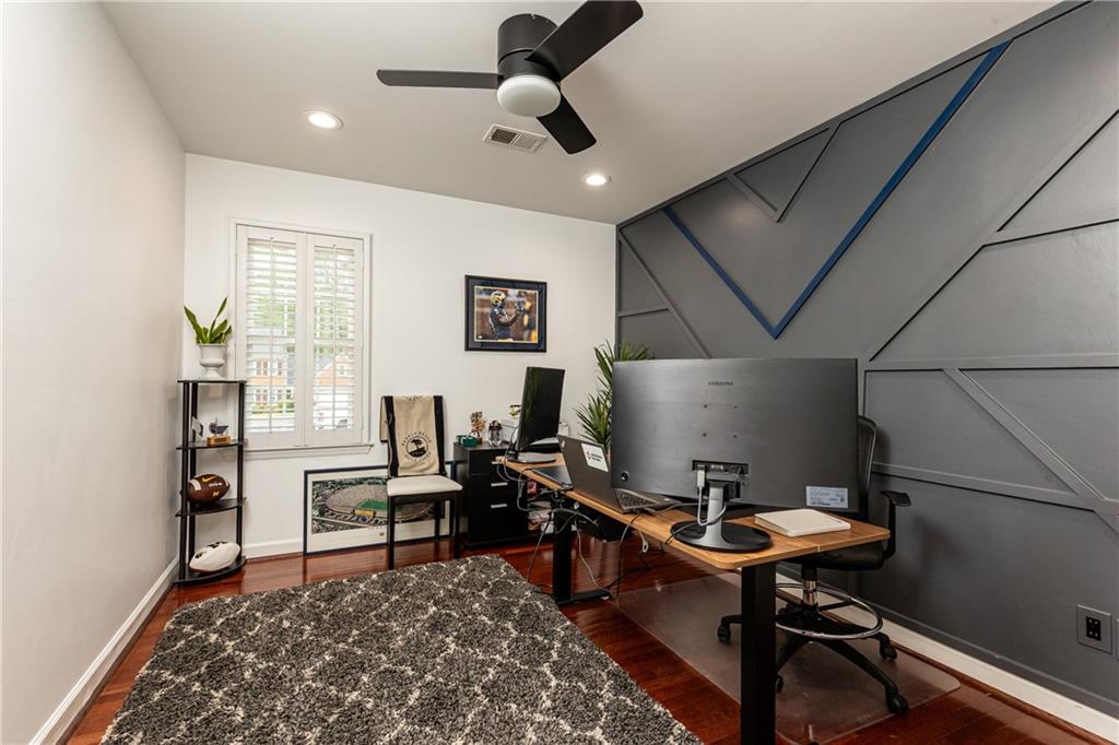 535 Dogleg Court