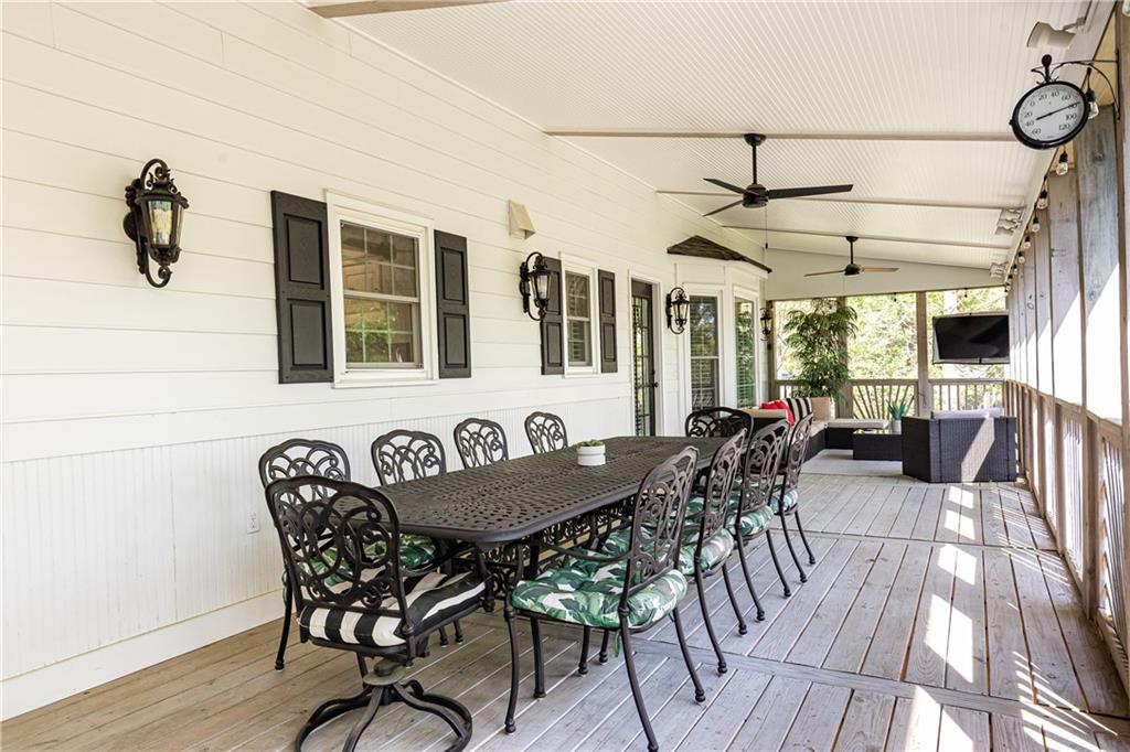 535 Dogleg Court