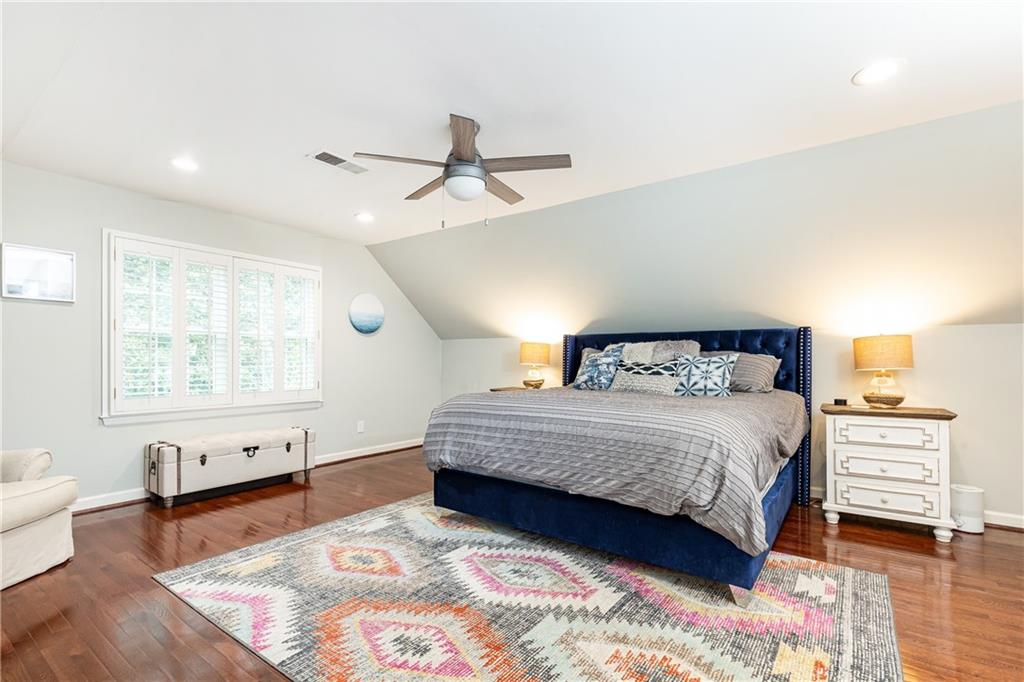 535 Dogleg Court