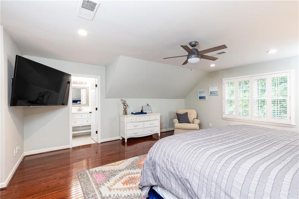 535 Dogleg Court